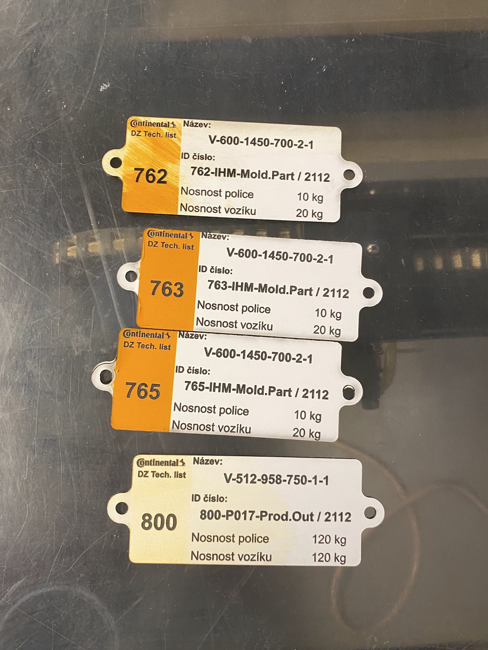 gravirovani-plast-11