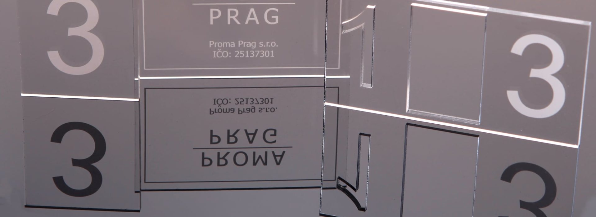 gravirovani-plast-30